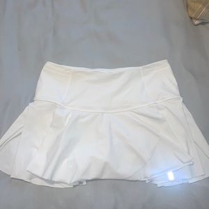 White pleated Lululemon tennis skort